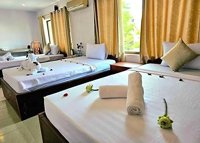 Hotel Ko Naung Arr Bwar 4*